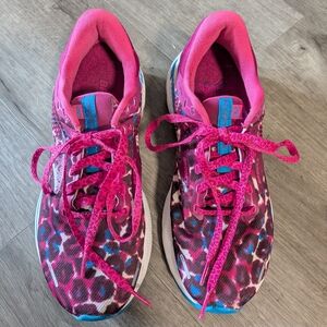 Brooks Women's Pink Leopard-Print Running Shoes with Blue Accents